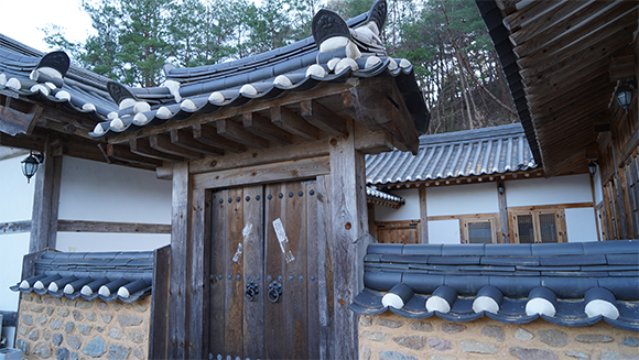 The recreation of Yookwoodang, the birthplace of Yi Yuk-Sa